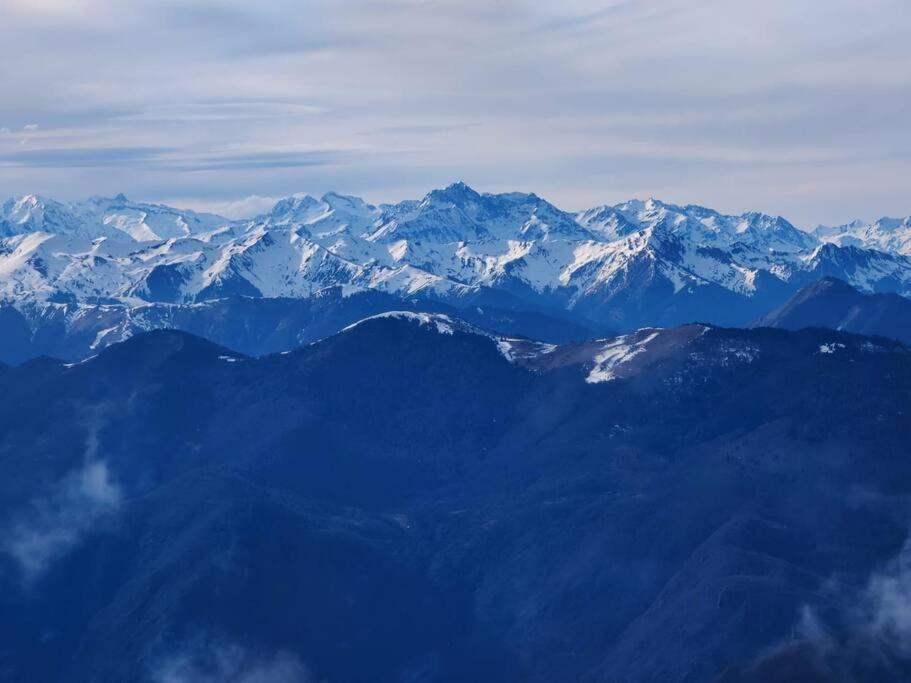 Logement 6 pers au cœur des montagnes pyrénéennes Boutx Extérieur photo
